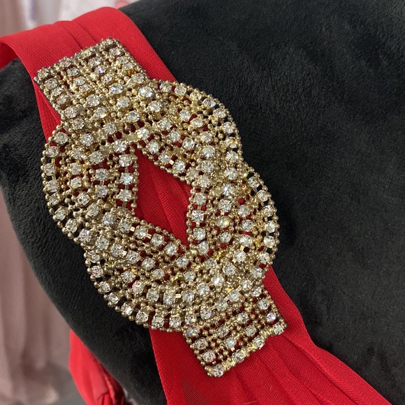 XScape Gorgeous Red Long Formal Dress Size 8 - Picture 6 of 7